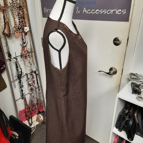 DRESS - Picture 2 of 5